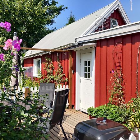 Lillstugan - Centralt Och Havsnaera I Lugnt Villomrade Falkenberg Kültér fotó